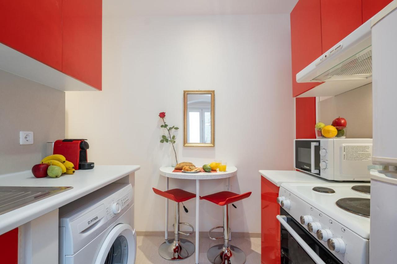 Nadiona Suites Red & Cream Corfu  Exterior photo
