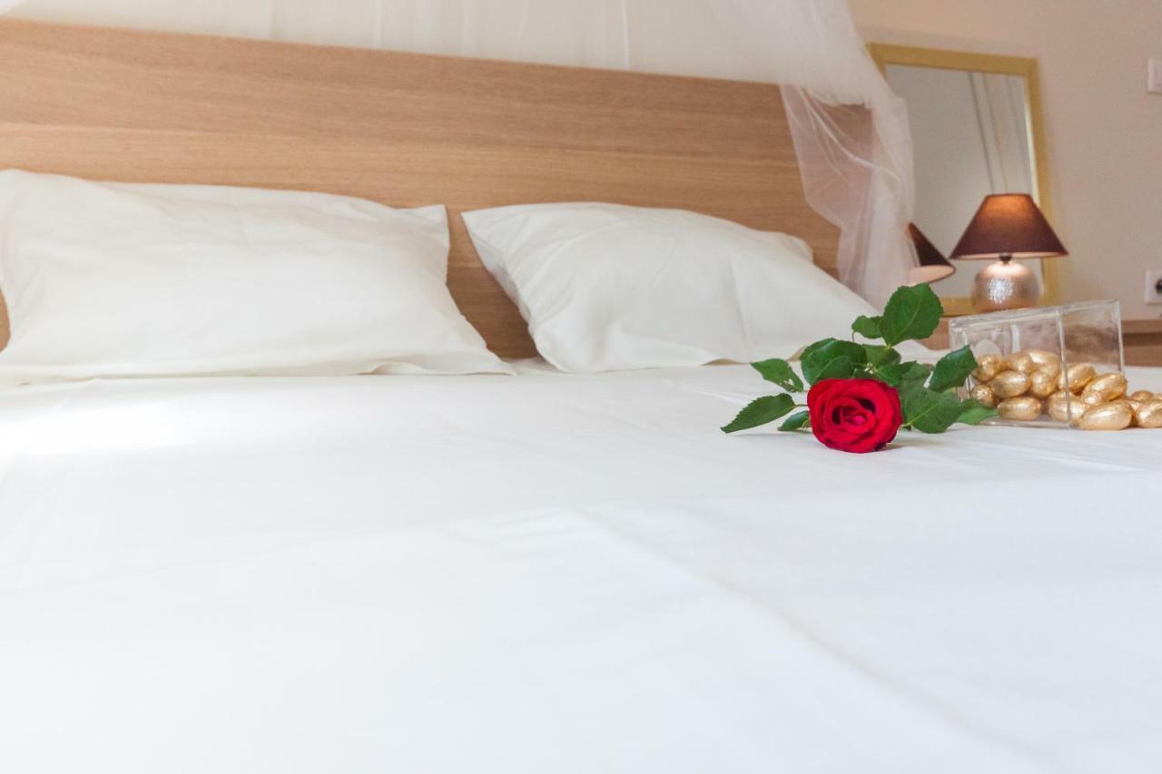 Nadiona Suites Red & Cream Corfu  Exterior photo